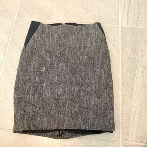Bebe Mini Skirt sz 00 Black Gray Lined Straight Pencil Lightweight Stretch
